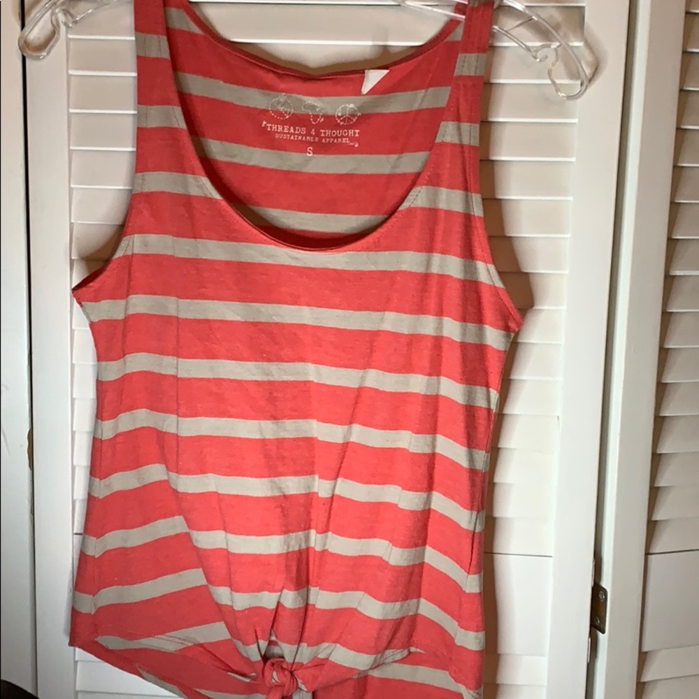 Scoop Neck tee!